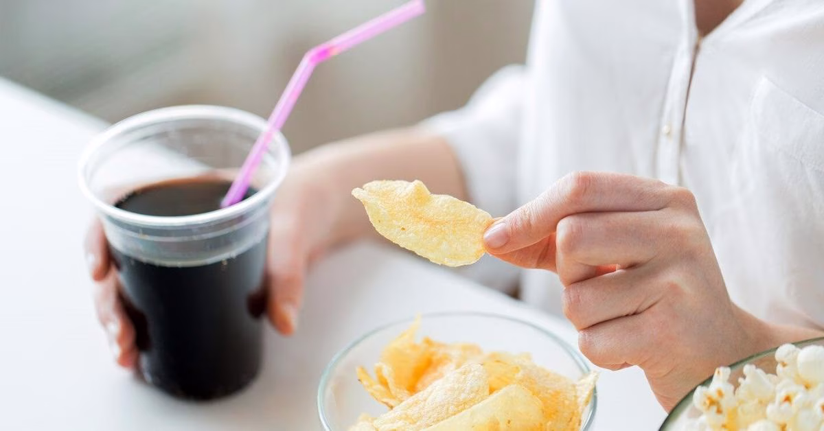 6 thực phẩm khiến xương hỏng dần và 5 thực phẩm khiến xương chắc gấp đôi?